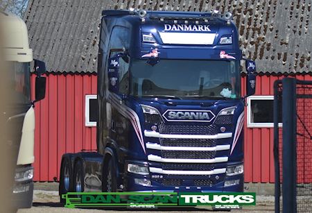 Scania 520S 6x2 2950mm plysset Trækker