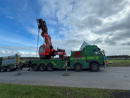 Volvo FH540 10x4 285 tons kran inkl. jiip Kran