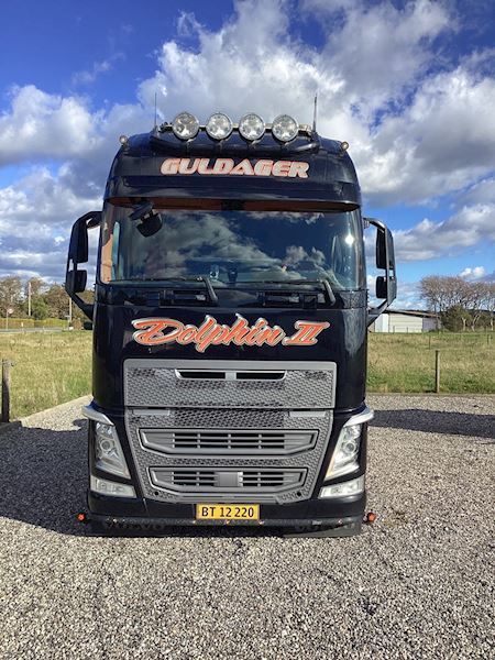 Volvo FH500 6x2/2 Custom Truck Trækker