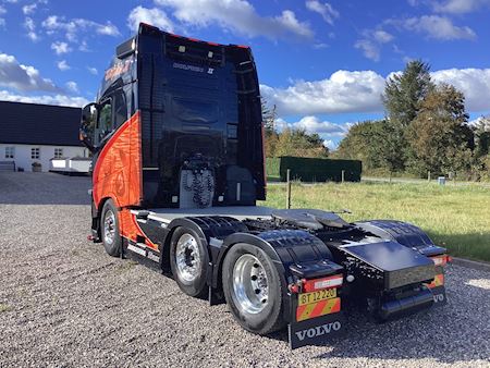 Volvo FH500 6x2/2 Custom Truck Trækker