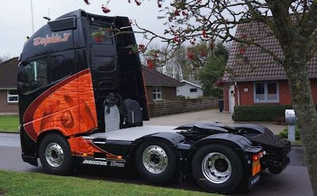 Volvo FH500 6x2/2 Custom Truck Trækker