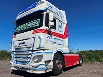 DAF XF 450 4x2 Plysset, Trækker