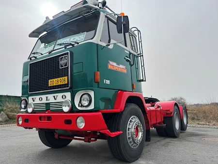 Volvo F88 250HK Trækker